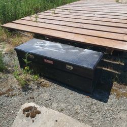 Deezee In Bed Tool Box