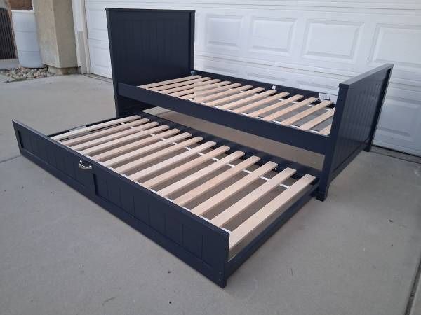 Hard Wood Twin Size bed Frame with Trundle bed