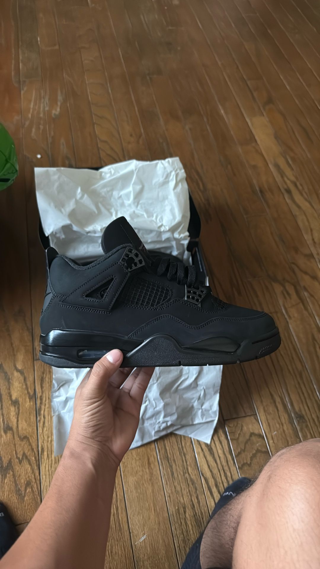 Black Cat Jordan 4