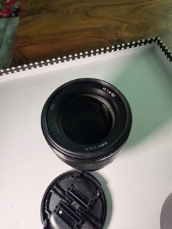 Sony SEL85F18 85mm F/1.8-22 Medium-Telephoto Fixed Prime Camera Lens, Black
