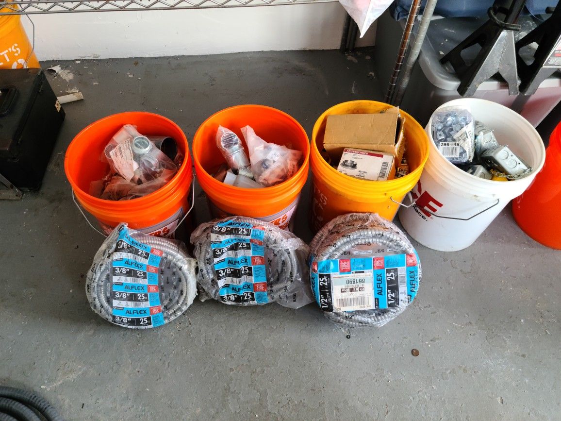 Electrical fittings lot