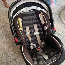 GRACO CAR SEAT 
