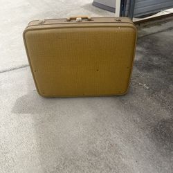 Pictures, Vintage Suitcase 