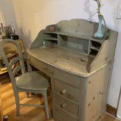 Green Desk With Removable Vanity Shelf