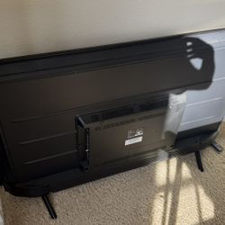 Amazon Fire TV 50" 4-Series 4K UHD smart TV, stream