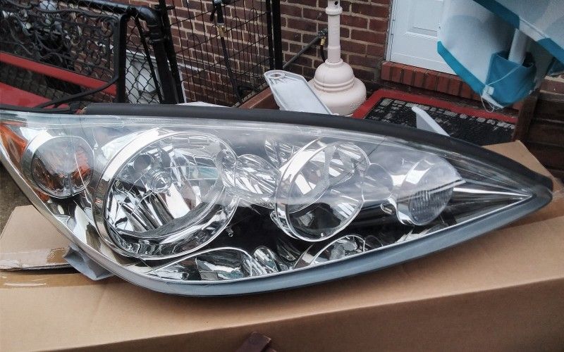 2002-2006 Toyota Camry Headlight Lens