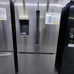 BRAND NEW BOSCH BOTTOM FREEZER FRENCH DOOR REFRIGERATOR WITH 1 YEAR WARRANTY/1 AÑO DE GARANTIA POR ESCRITO