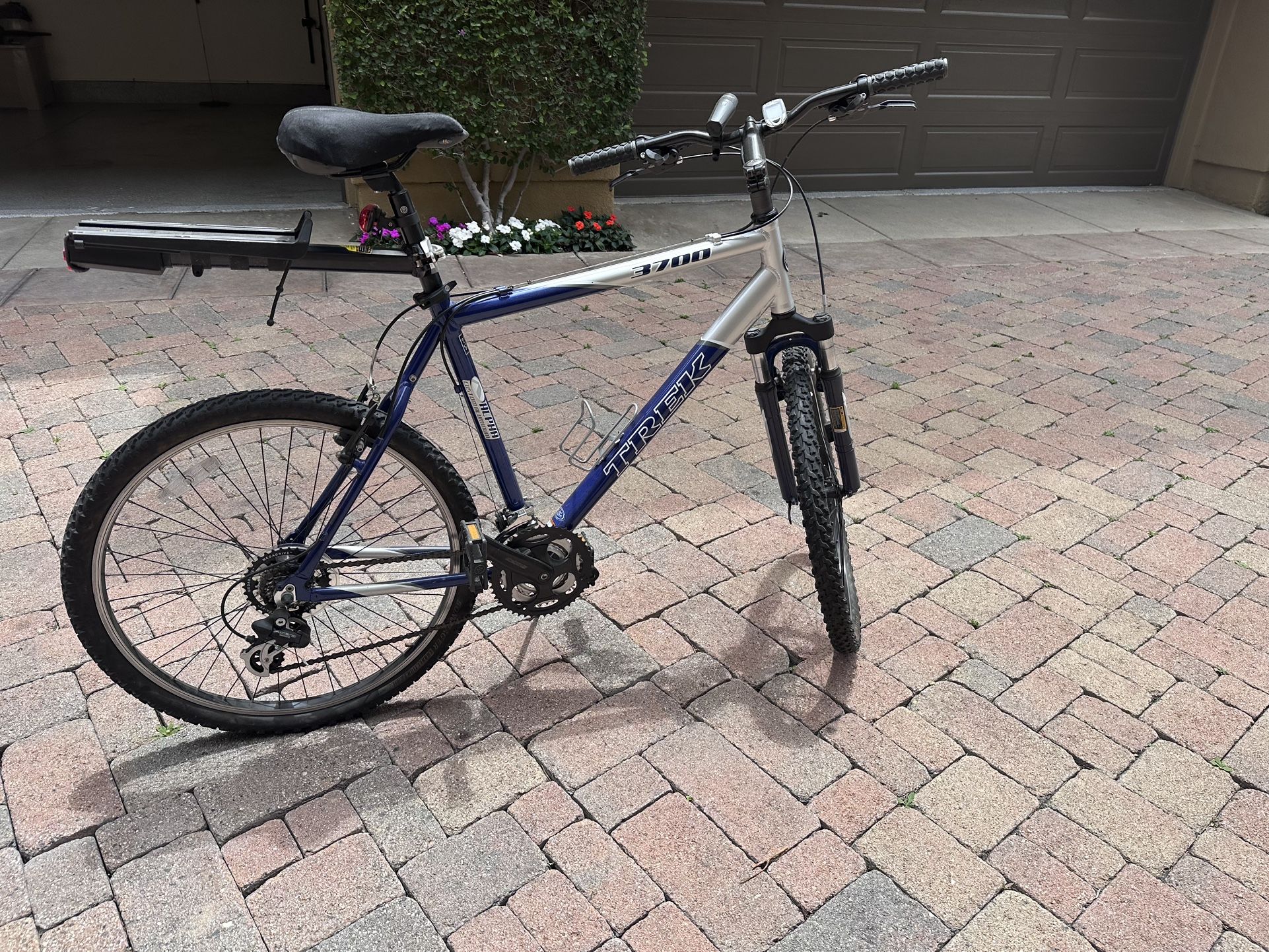 Men’s & Women’s Trek 3700 Mountain Bikes