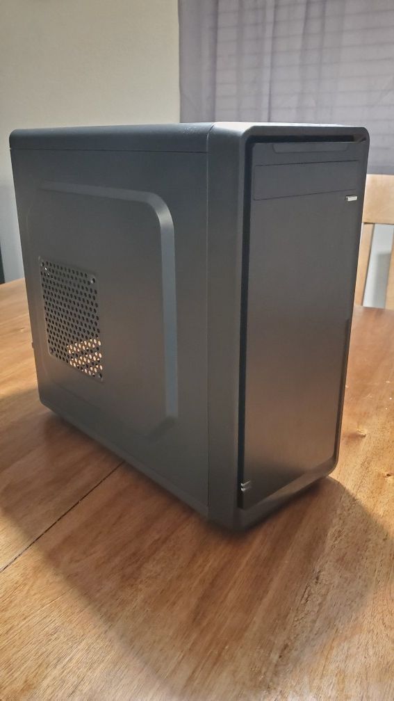 Rosewill srm-01 pc case