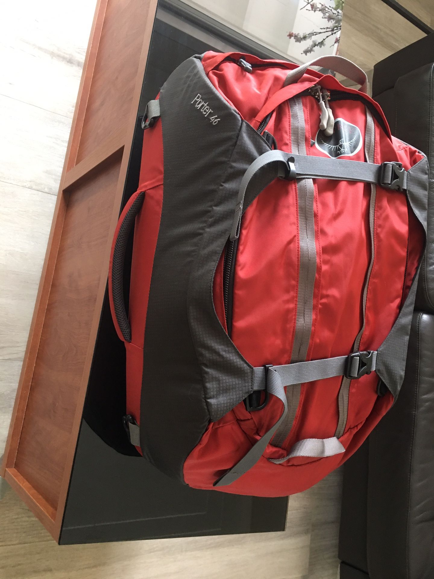 Osprey Porter 46L convertible backpack - never used