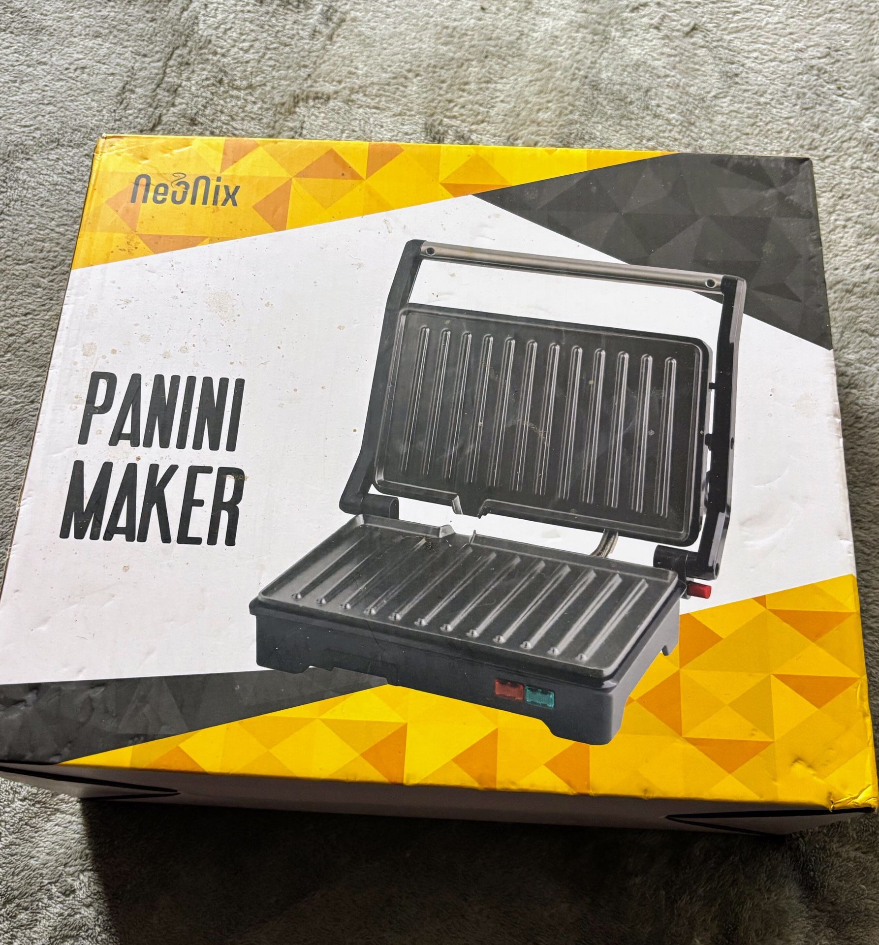 NIB Neonix Panini maker