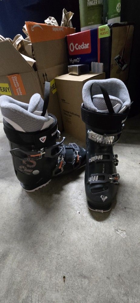 Womens Rossignol Ski Boots
