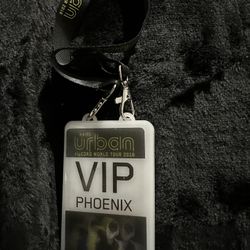 Kieth Urban Autographed Guitar NEVER TAKEN OUTTA CASE