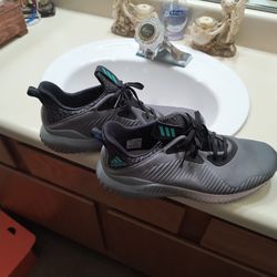 Gray Adidas Men's Tennis Shoes Size 9 1/2