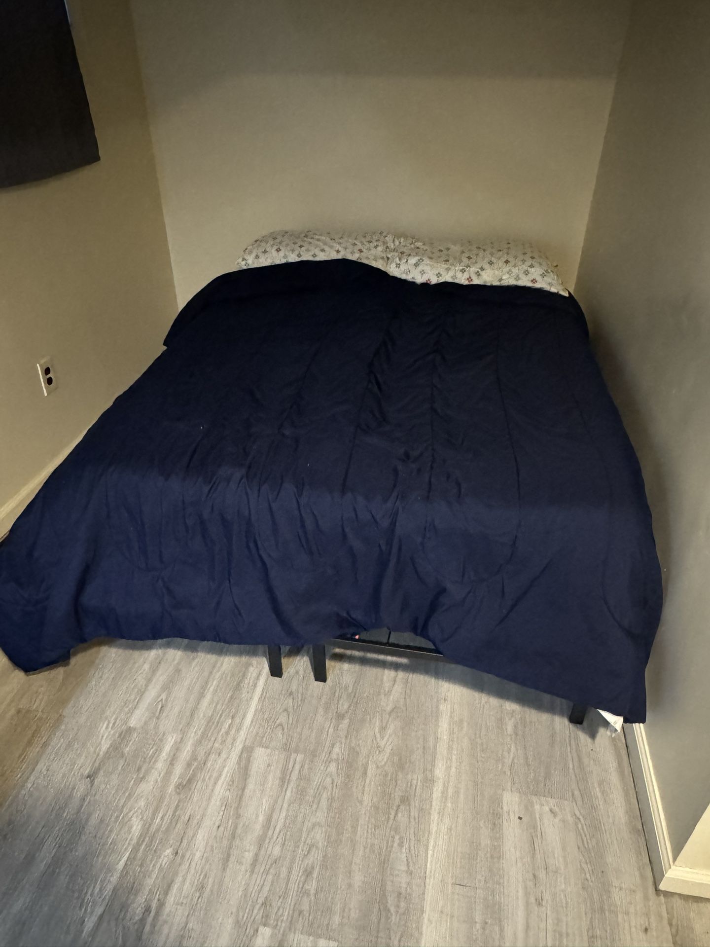 Queen size mattress and bedframe for sale