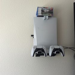PS5 Disc Version With 2TB Storage, Two Controllers, Wall Mount, And Games!!!