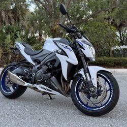 2019 Suzuki GSX-S