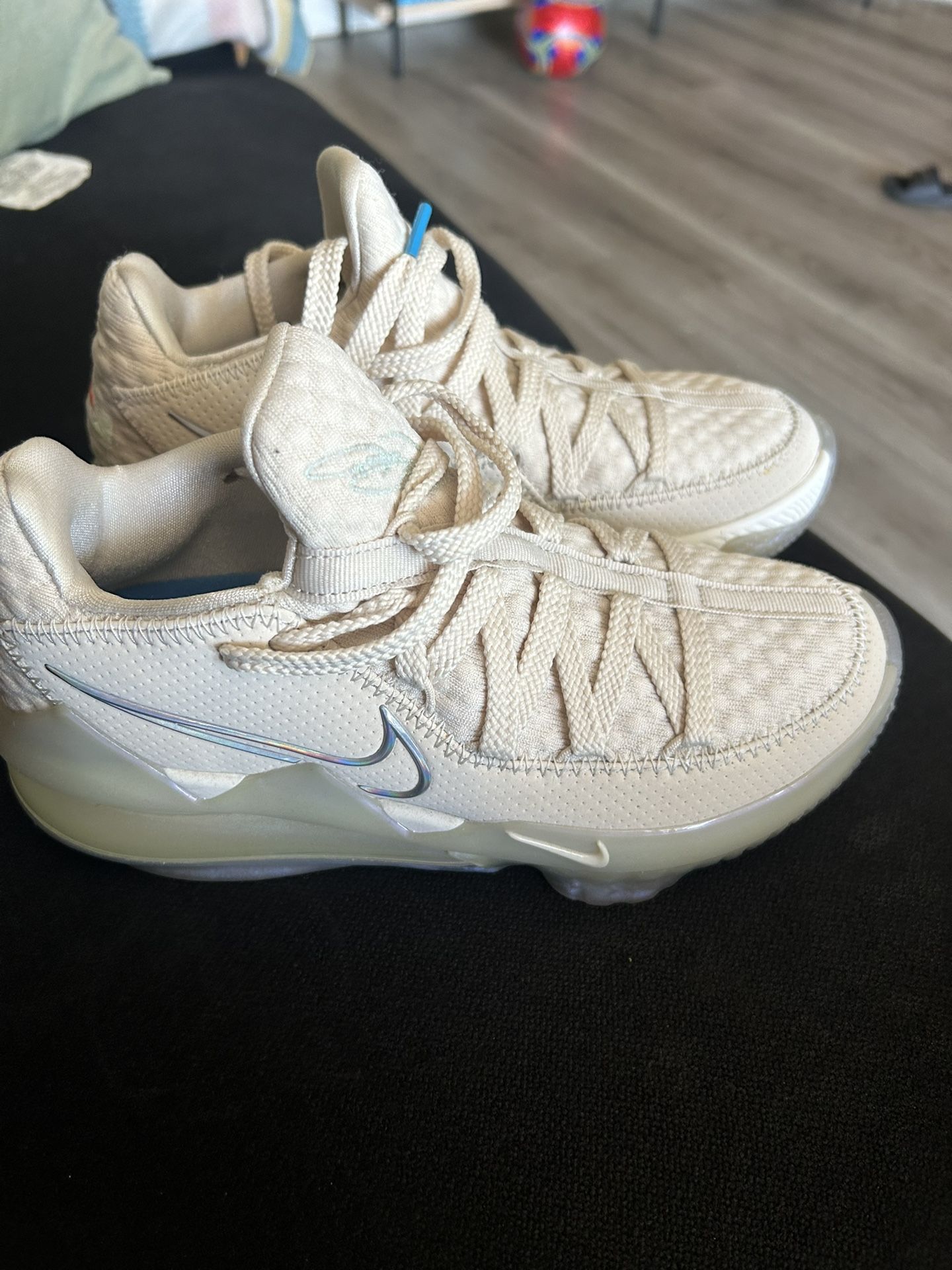 Nike