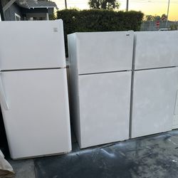 apartment refrigerators 100$ each