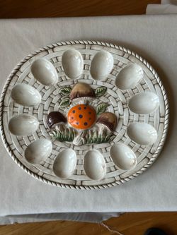 Mushroom Basket weave Deviled Eggs Platter, Himark vintage 70’s