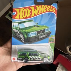 Super Treasure Hunts