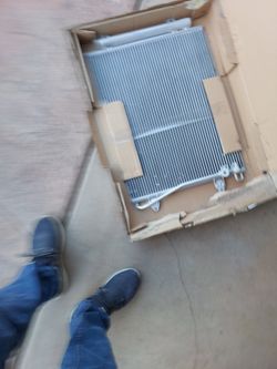 VW Passat 06-09 AC Condenser Used Like New
