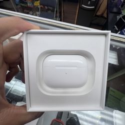 Apple AirPod 2nd Generation Pro With Box And Charger 