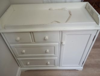 Pottery Barn White Changing Table