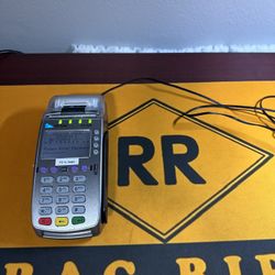 Verifone VX520 POS Credit Card Reader Machine w/ AC Adapter