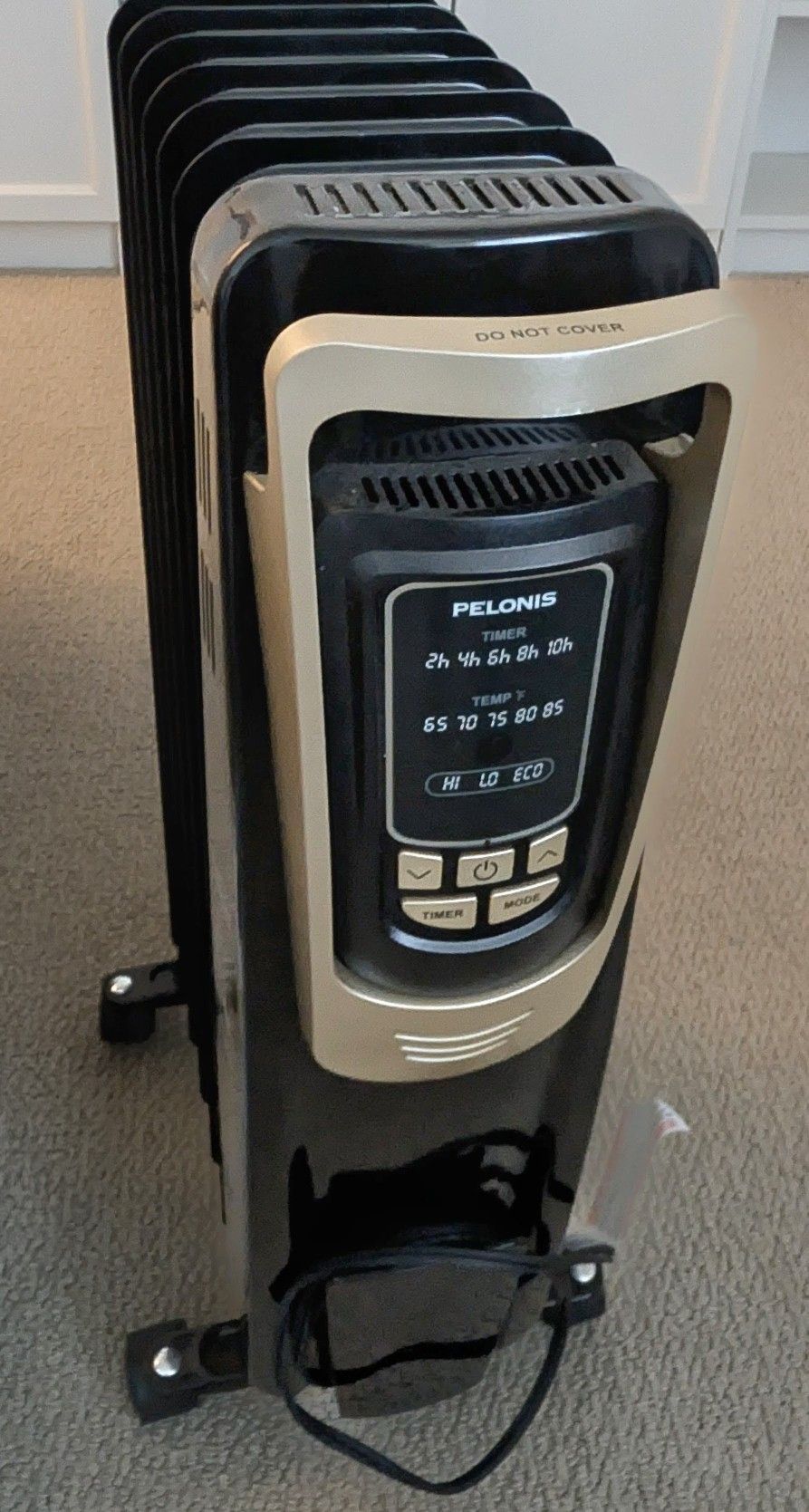PELONIS Champagne Oil Filled Radiator Heater with Thermostat