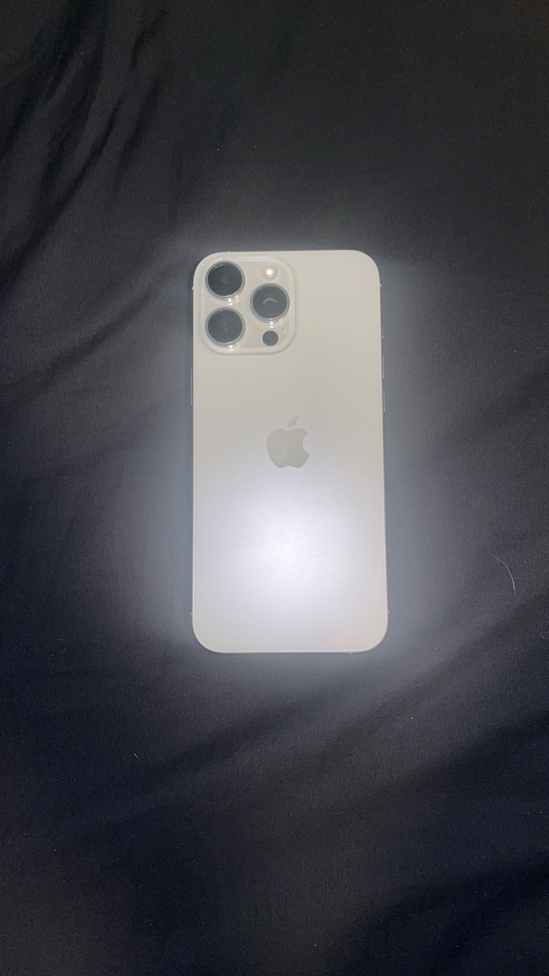 iPhone 16 Pro Max Locked Verizon