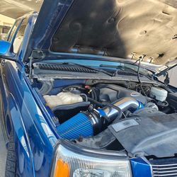 Gmc Yukon Chevy Tahoe cold air intake Kit (brand new ) 99-06