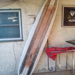 Surfboard 