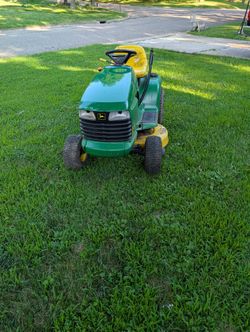 John Deere Lt 133