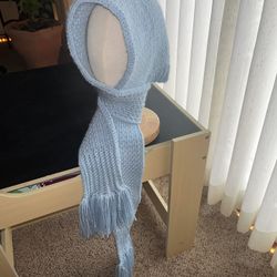 HOODIE Scarf Crochet You can customize your hoodie scarf by choosing from a variety of colors and sizes to perfectly match your style and preferences.