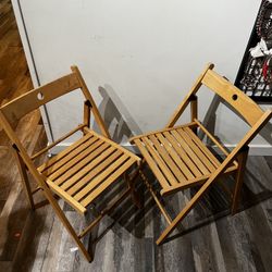 Set of 2 Portable Wood Chairs