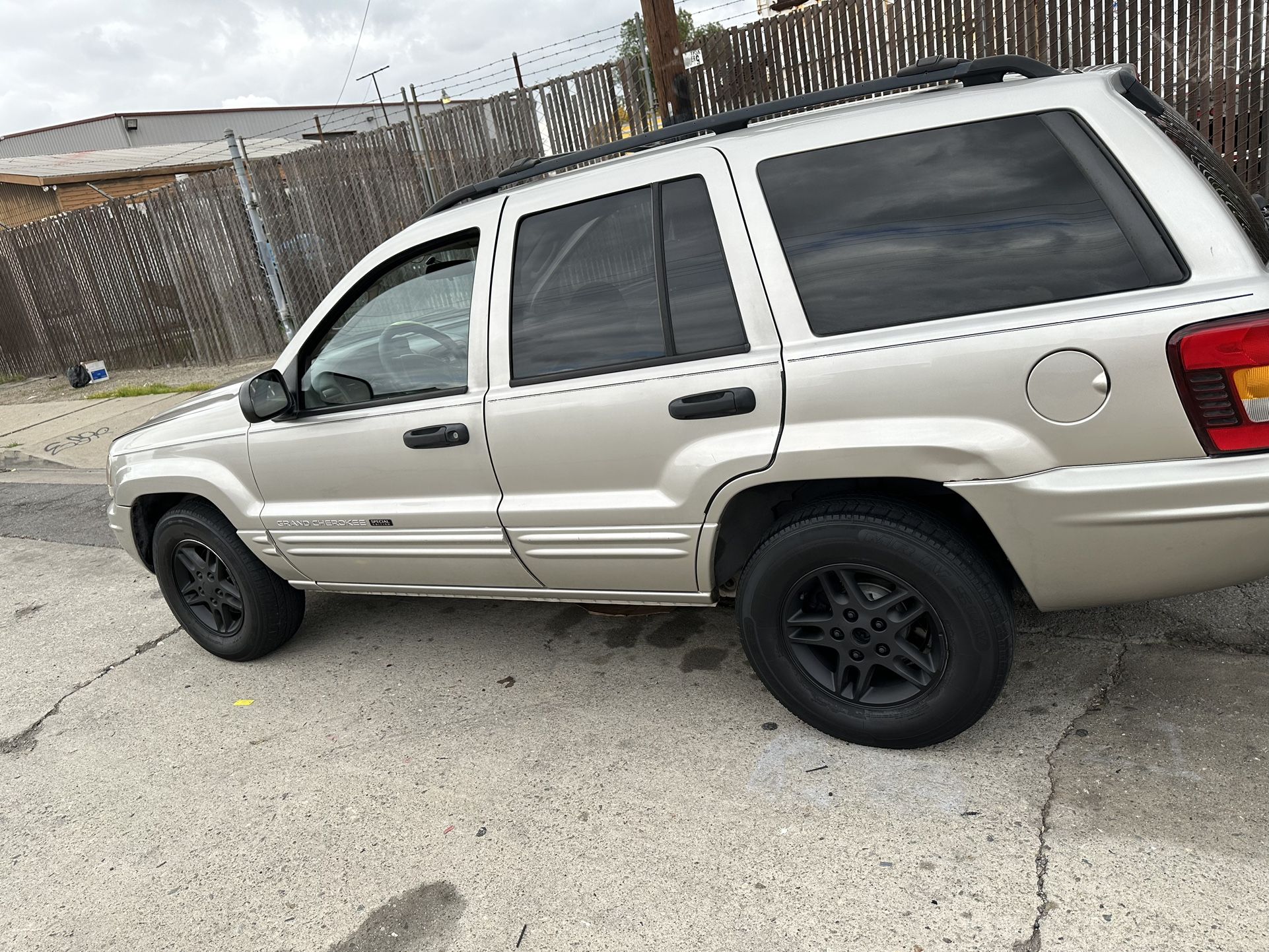 2004 Jeep Grand Cherokee