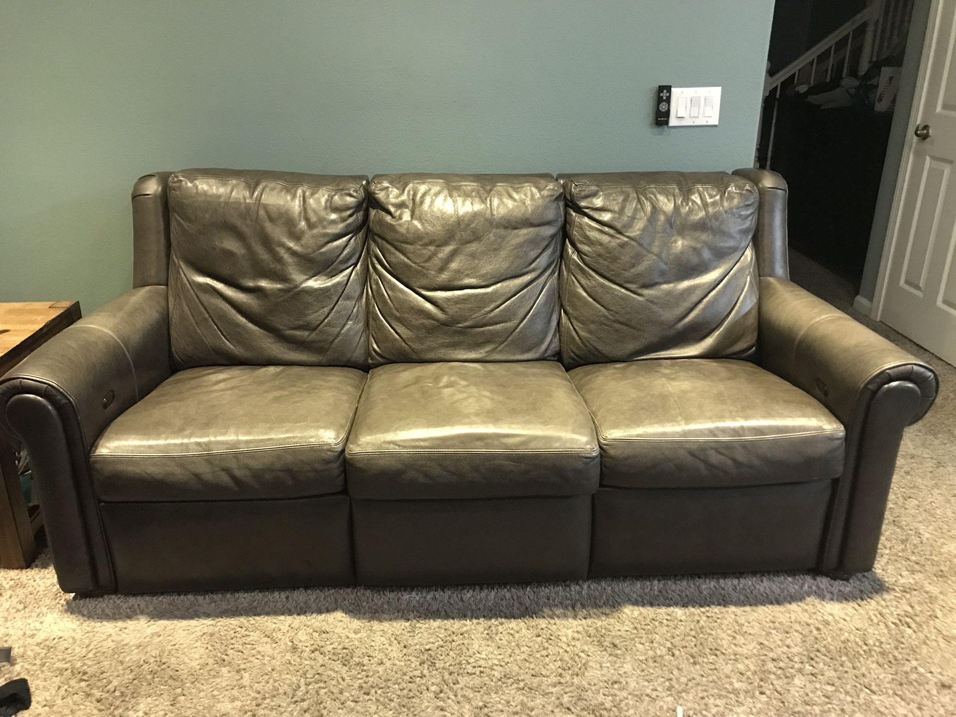 Bradington-Young 920 Whitaker Seat Sofa Recliner Series