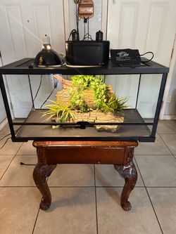 Reptile/Terrarium/Aquarium 50 Gallons front opening tank with accessories ( no animals included ) ( have more tanks available) *** Like New ***