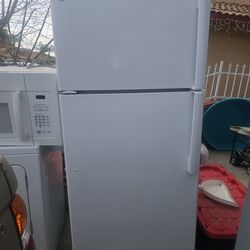 Refrigerator En Buenas Condisiones
