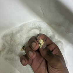 10k Carrot Gold Earrings