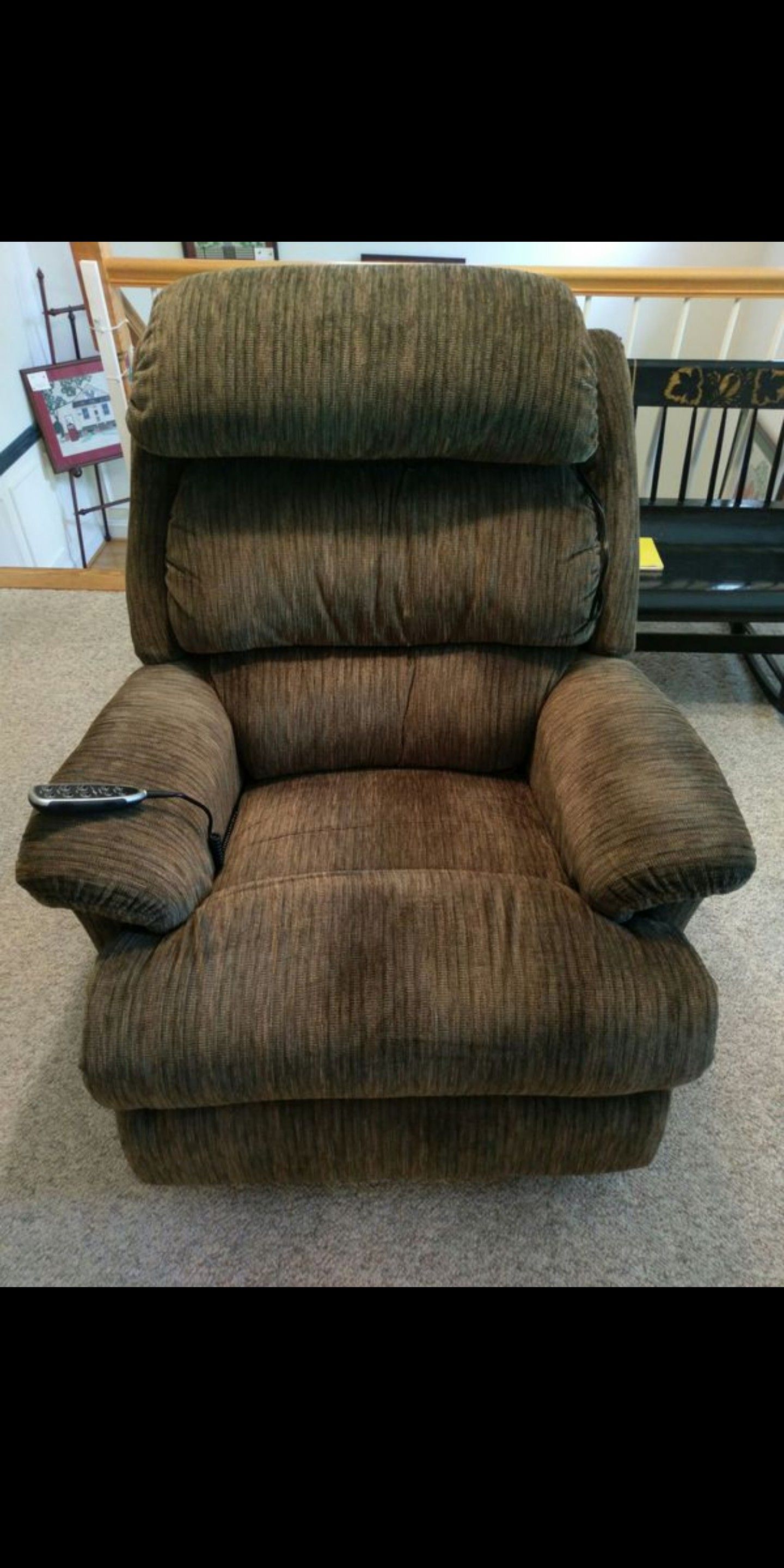 LaZBoy XR Power recliner chair