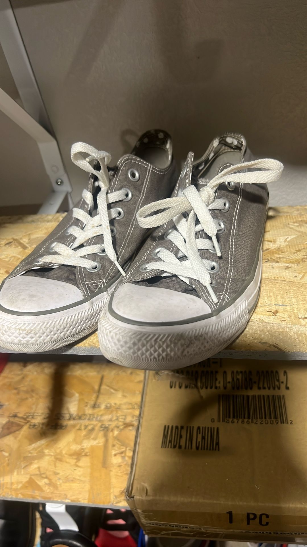 Converse Women Size 8