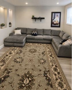 Large Gray Fabric Sectional Sofa with Chaise