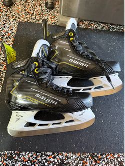 Bauer hockey skates size 5.5