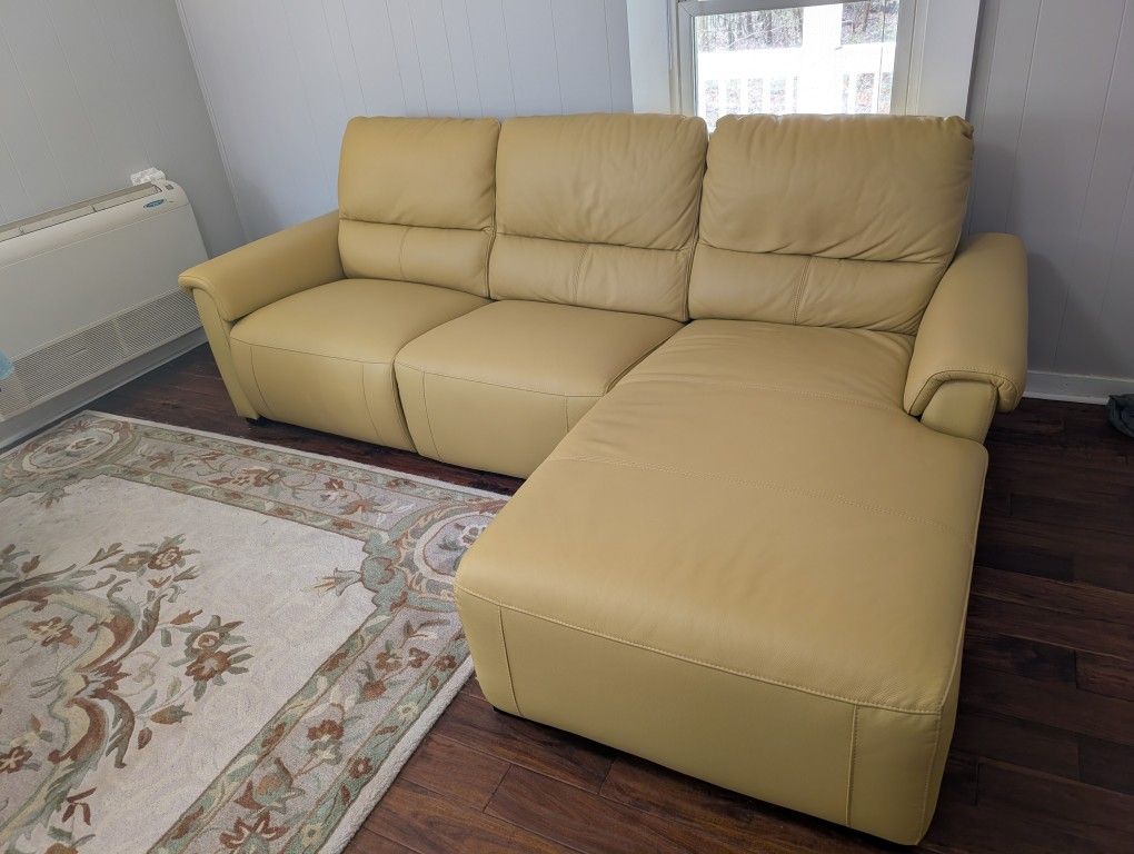 Minnich 2 Piece Upholstered Power Reclining Sectional