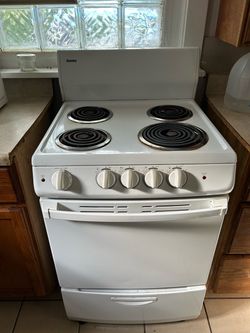 Danby White Electric Coil Range Stove