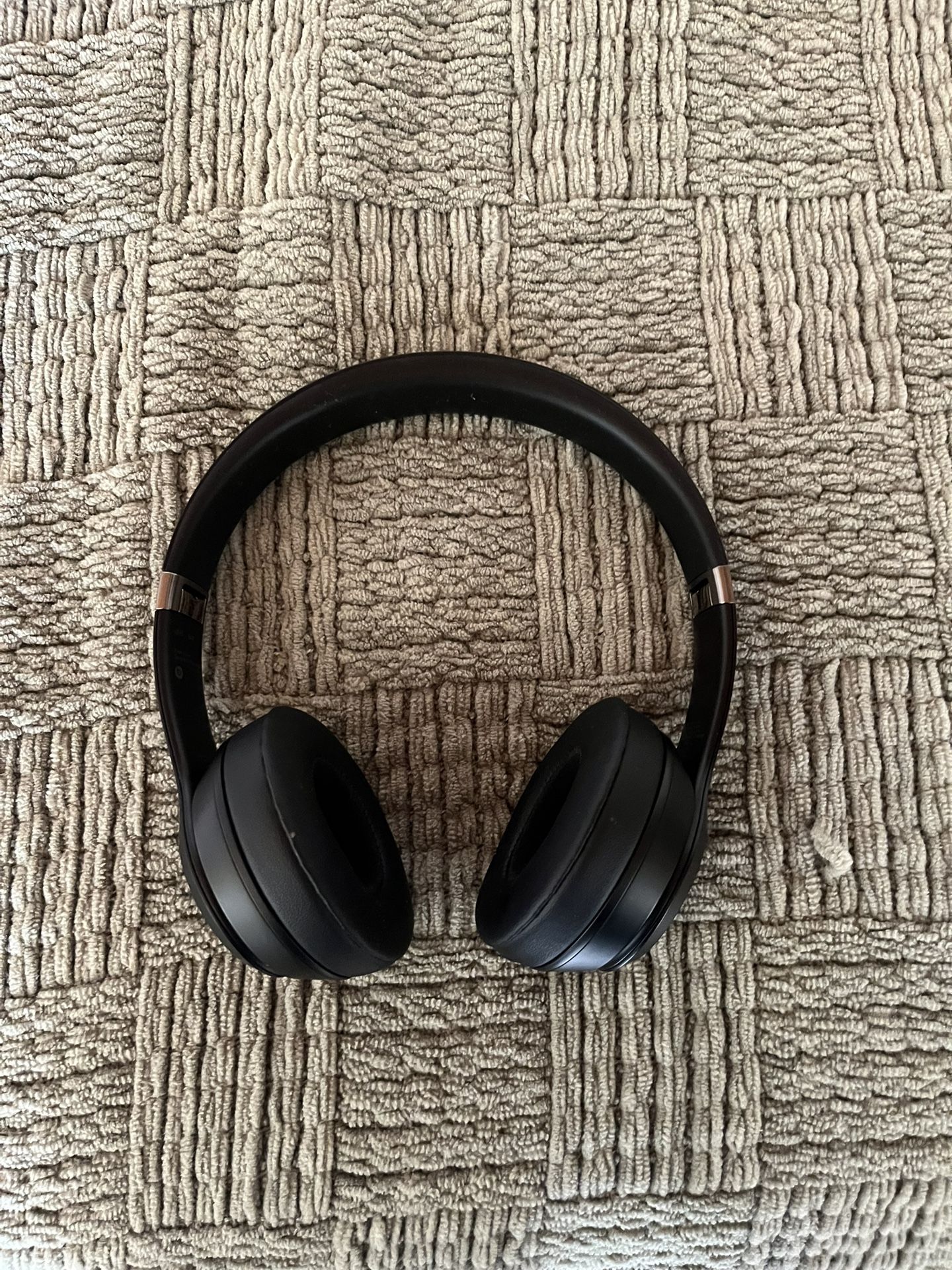 Beats Solo 4