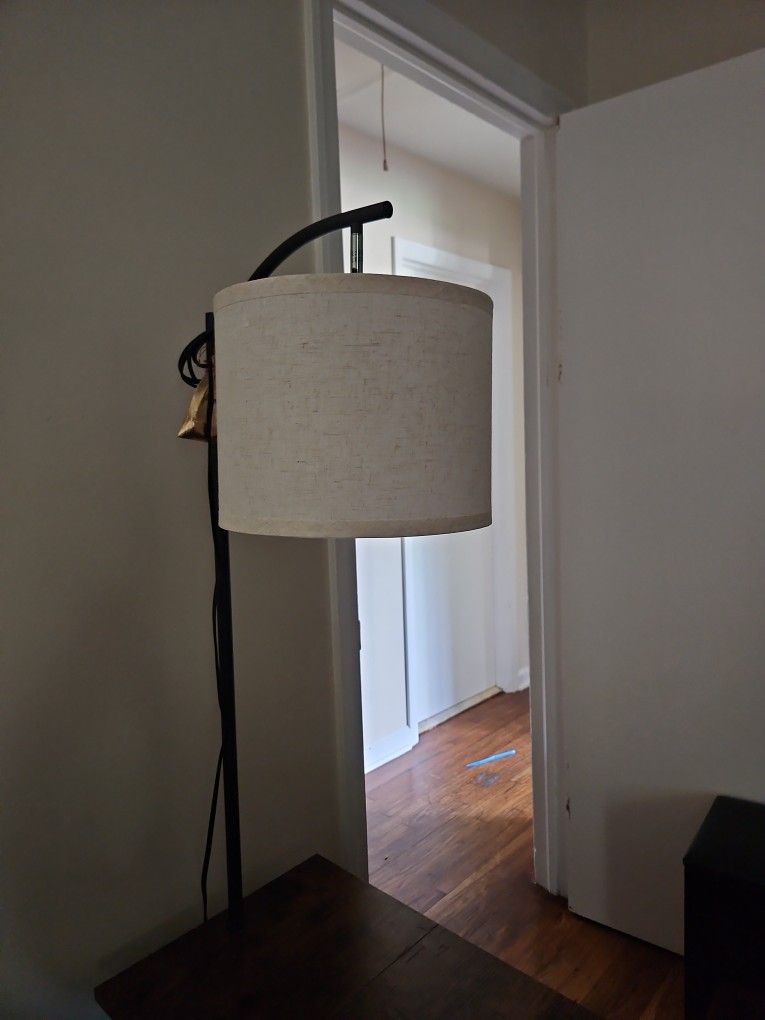 Desk With Lamp