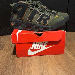 Nike Uptempo 9.5